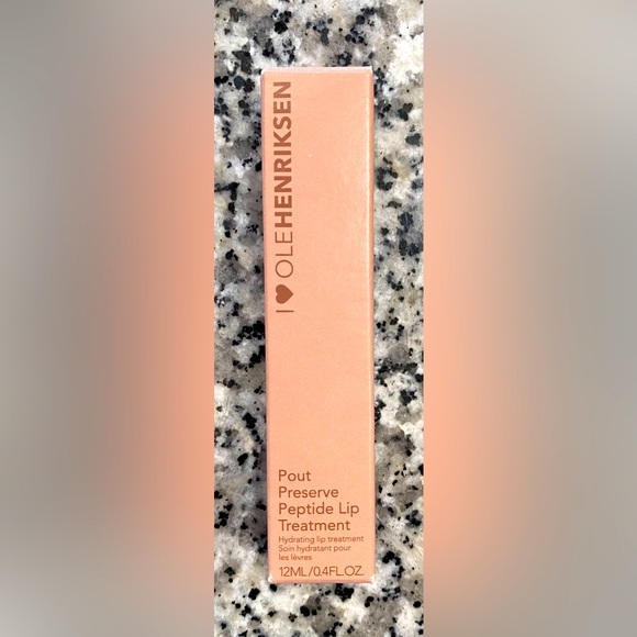 OleHenriksen Pout Preserve Hydrating Peptide Lip Treatment Crème Brûlée - Picture 7 of 14
